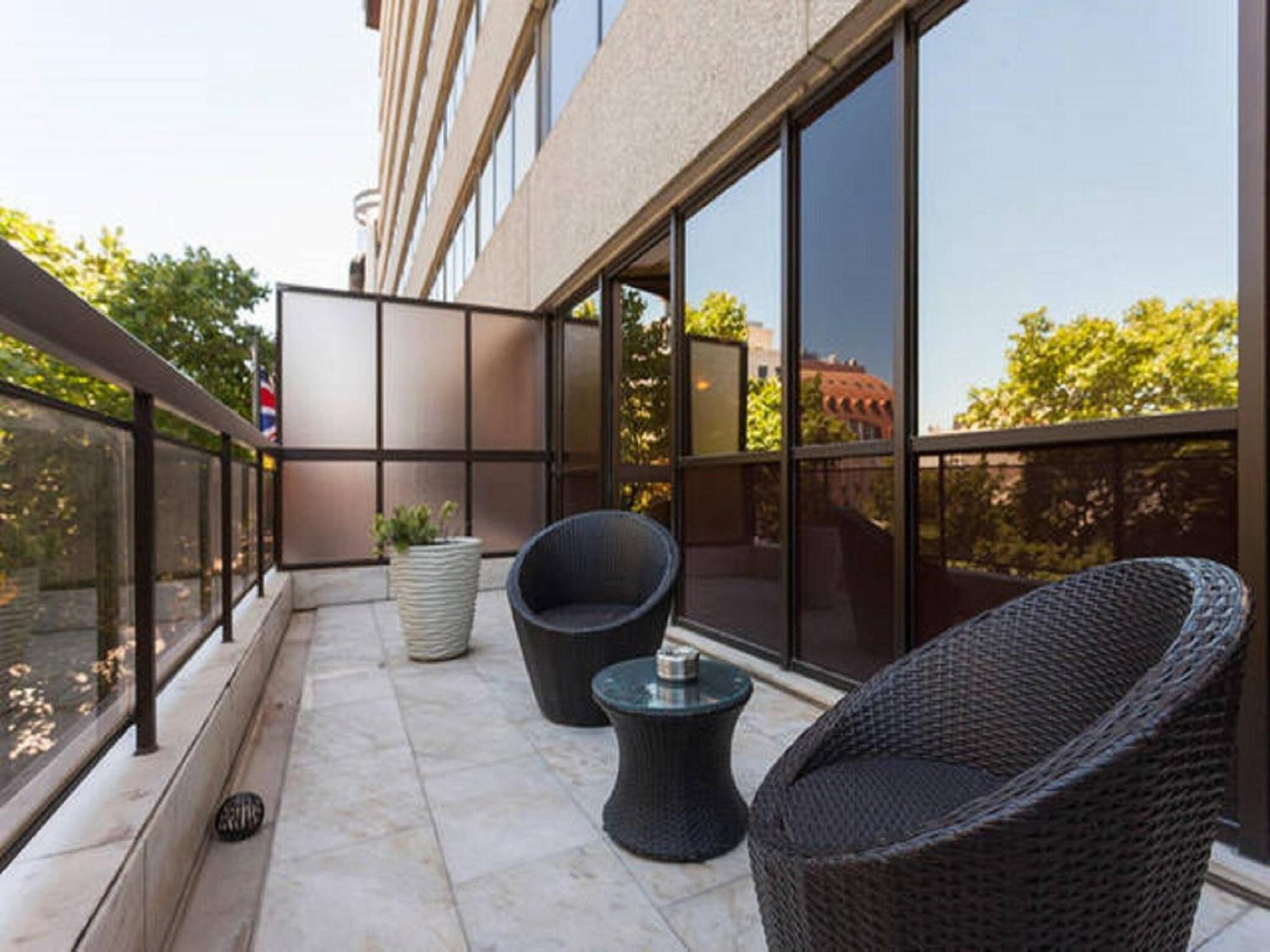 Stay In The Heart Of Lisbon-Altis Suites Hotel المظهر الخارجي الصورة