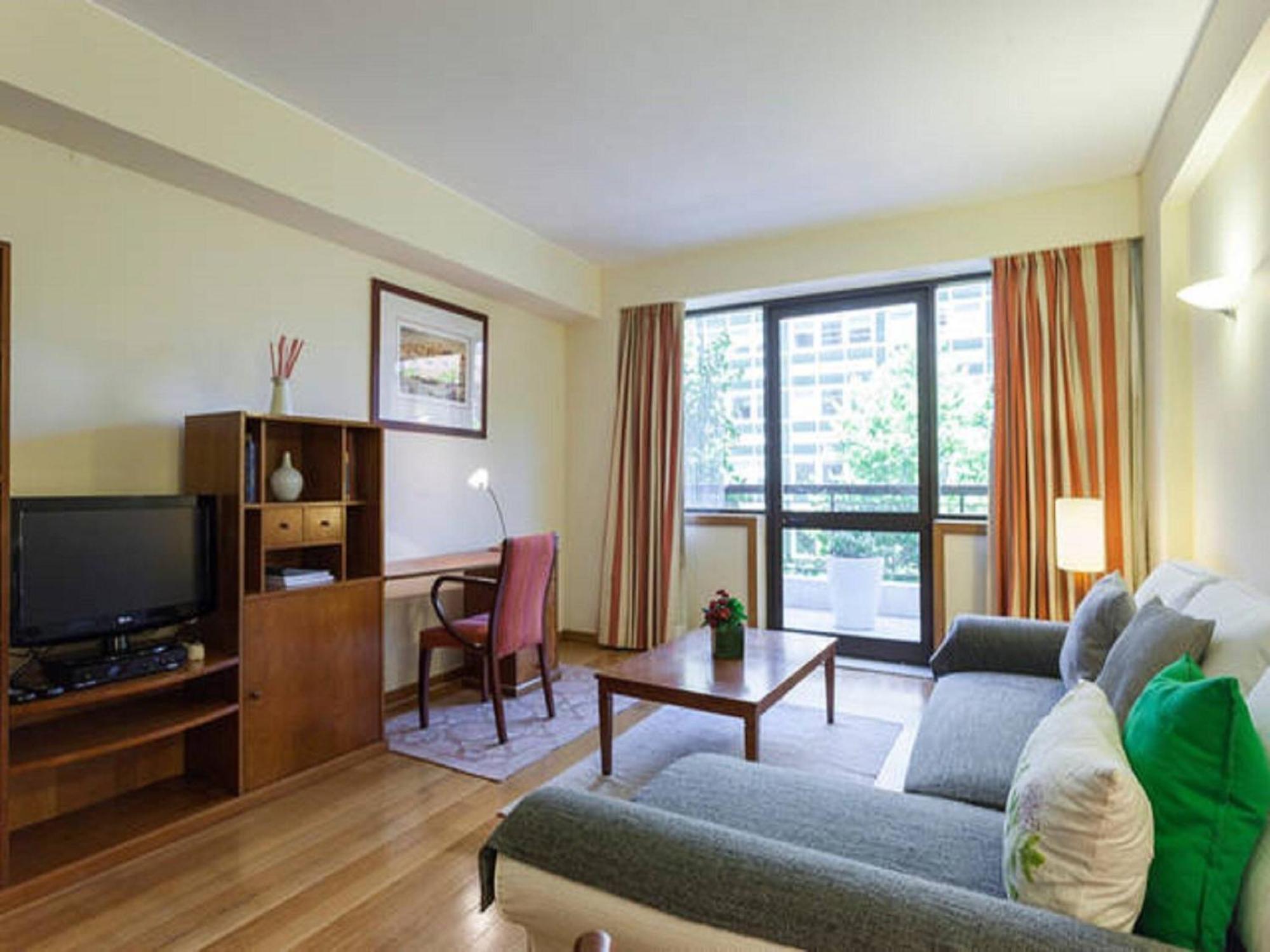 Stay In The Heart Of Lisbon-Altis Suites Hotel المظهر الخارجي الصورة